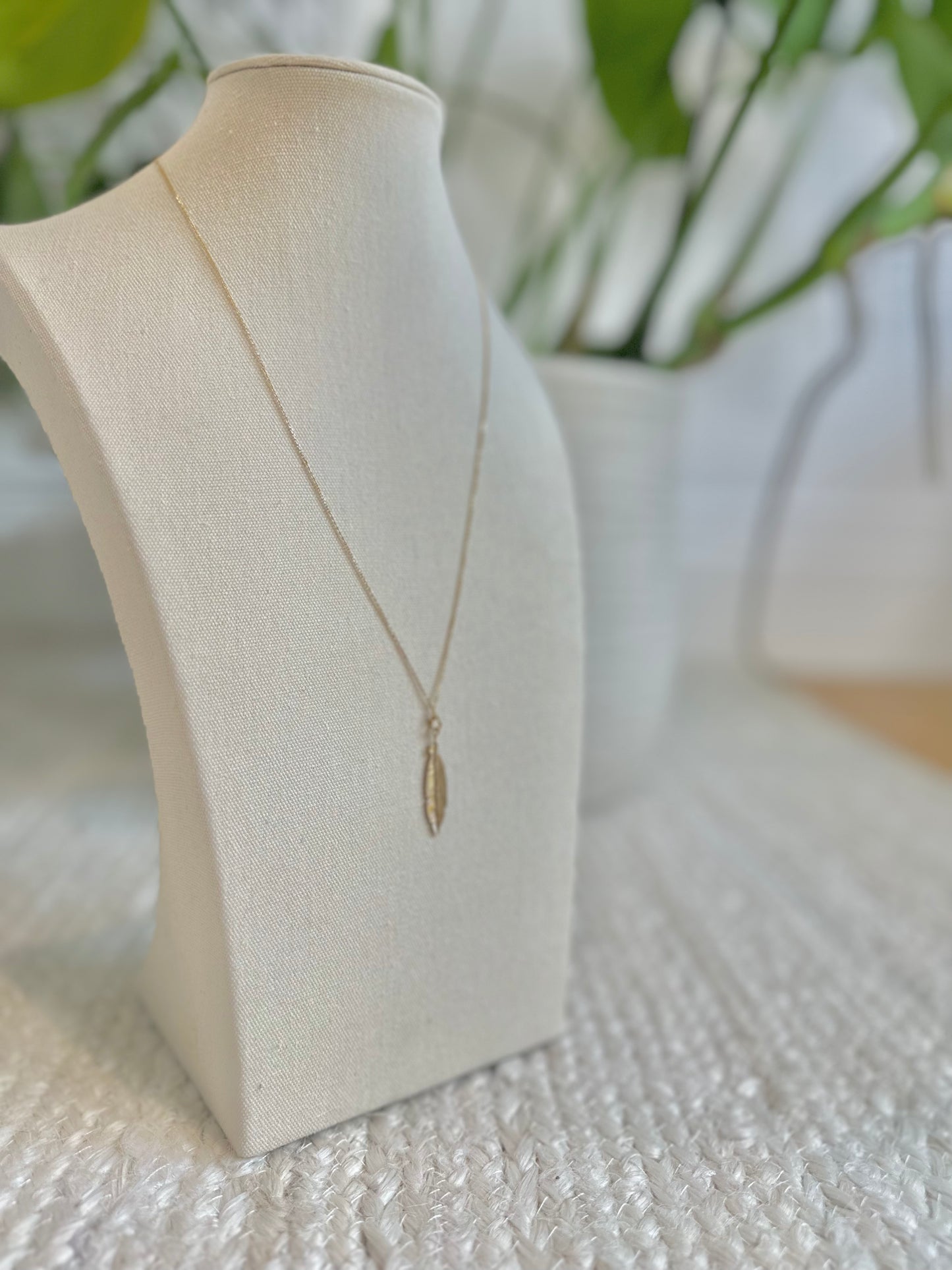 Simple Chain Feather Necklace