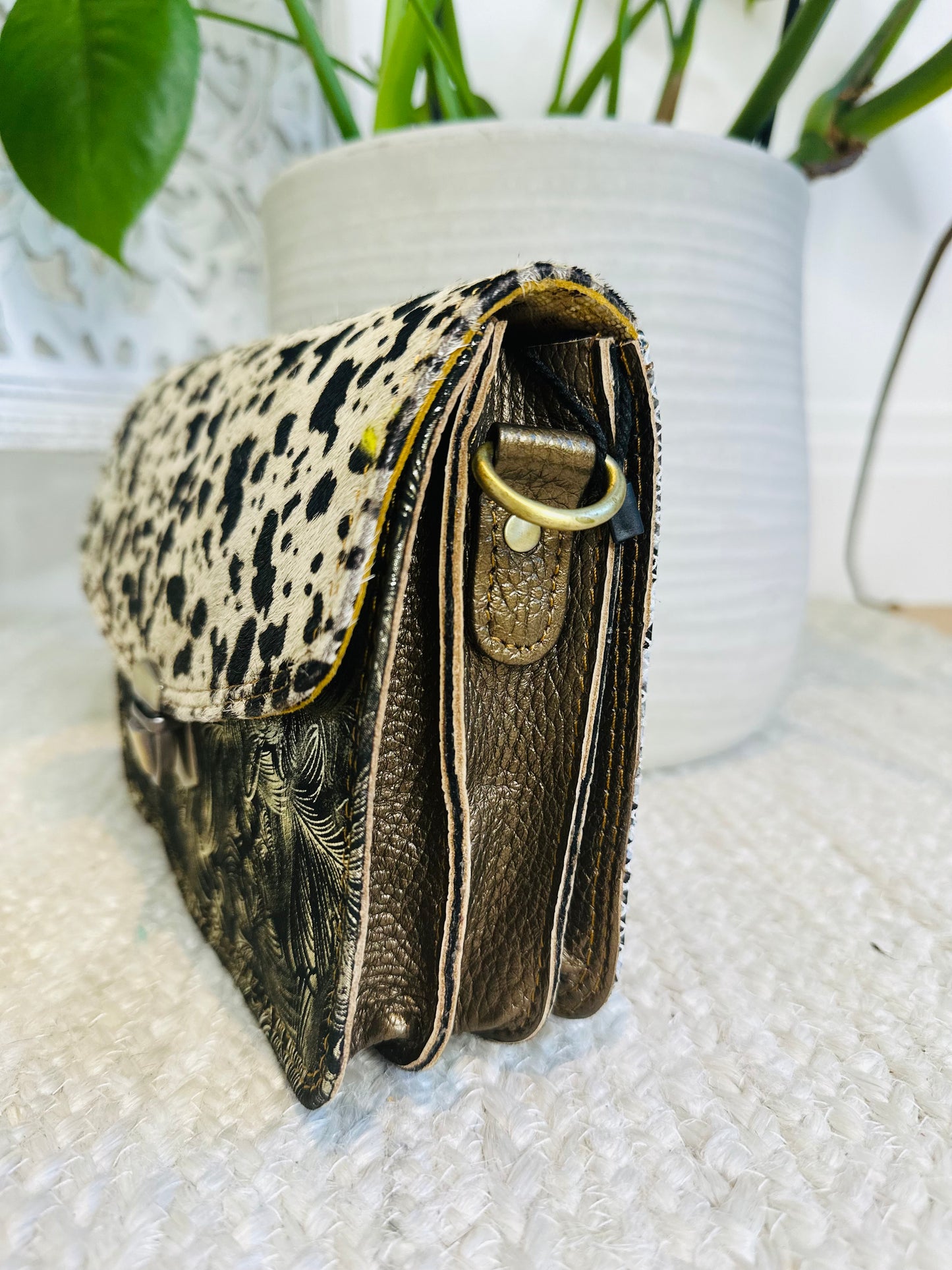 Animal Print / Gold Metallic Vintage clutch